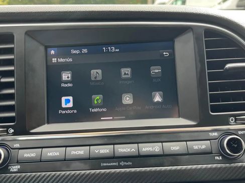Used 2017 Hyundai Elantra Sport image 13