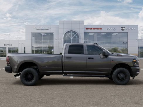 New 2026 RAM 3500 Tradesman AWD/4WD image 22