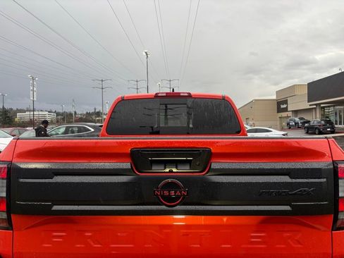 Used 2025 Nissan Frontier PRO-4X w/ Interior Protection Package image 10
