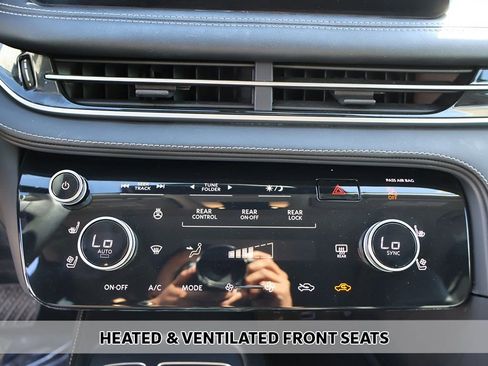 Used 2023 INFINITI QX60 Luxe w/ Cargo Package FWD image 8