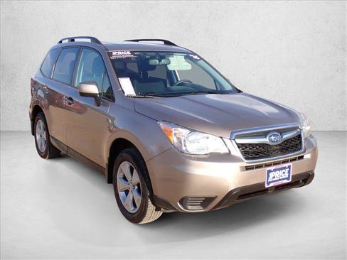 Used 2016 Subaru Forester 2.5i Premium w/ All-Weather Package AWD/4WD image 6