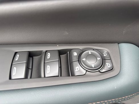 New 2026 GMC Yukon XL AT4 w/ AT4 Premium Plus Package image 20