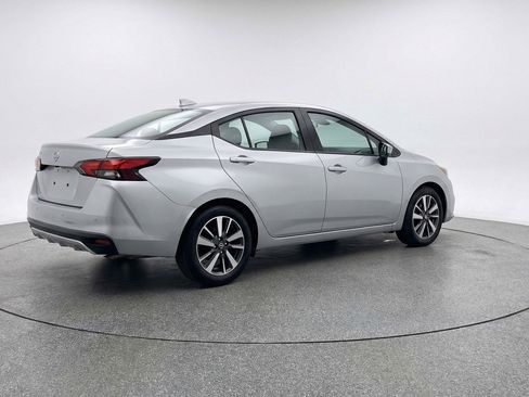 Used 2025 Nissan Versa SV image 9