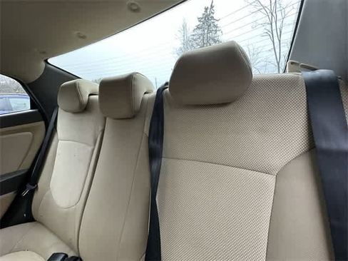 Used 2014 Hyundai Accent GLS image 12