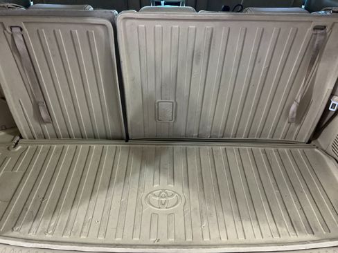 Used 2015 Toyota Highlander Limited FWD image 17