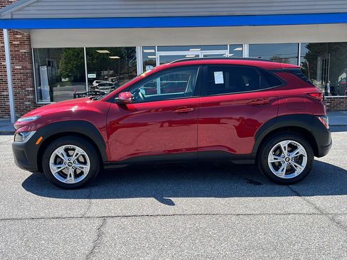 Used 2023 Hyundai Kona SEL w/ Cargo Package AWD/4WD image 2