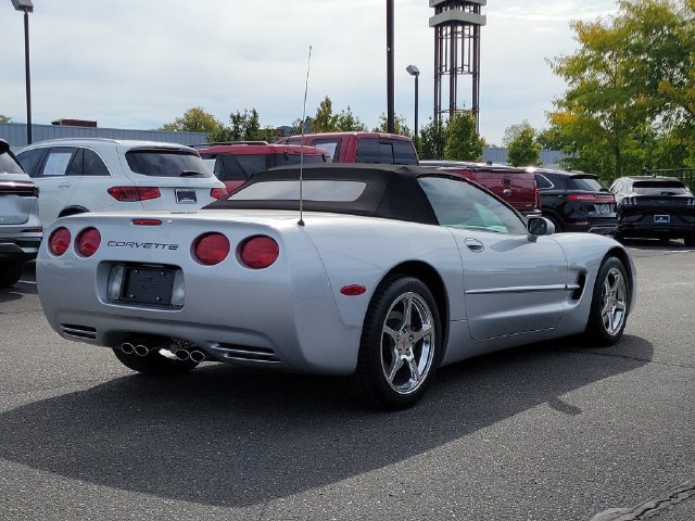 Used 2002 Chevrolet Corvette Convertible w/ Preferred Equipment Group2 RWD image 4