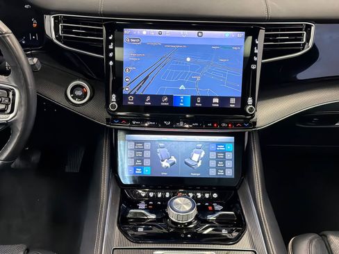 Used 2022 Jeep Grand Wagoneer Series II image 22