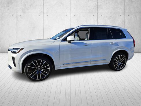 New 2026 Volvo XC90 B6 Plus w/ Protection Package Premier image 3