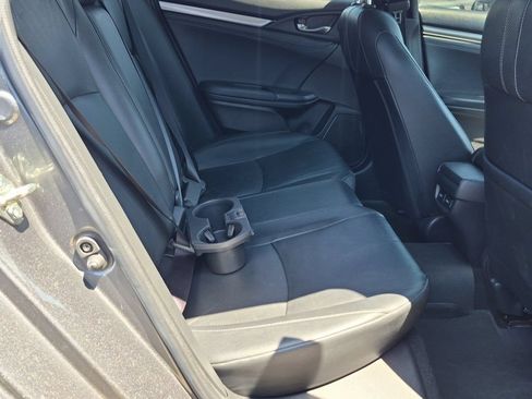 Used 2019 Honda Civic Sport Touring image 7