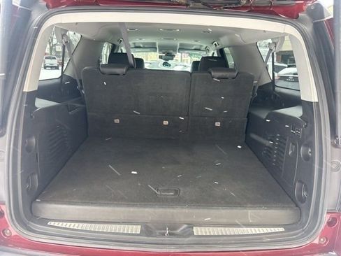 Used 2017 Chevrolet Suburban LT w/ Luxury Package image 23