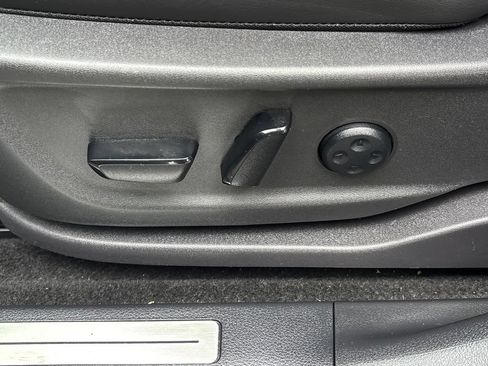 Certified 2024 Nissan Ariya AWD image 15