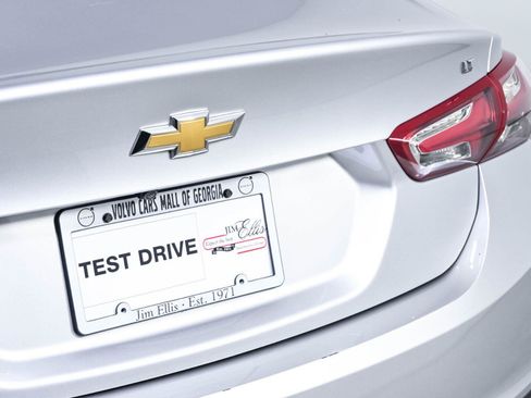 Used 2020 Chevrolet Malibu LT FWD image 33