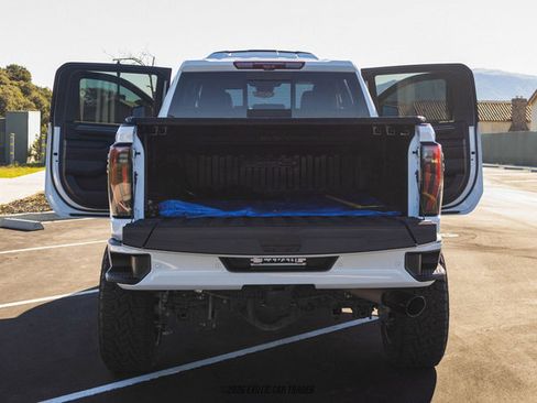 Used 2024 GMC Sierra 2500 AT4 w/ AT4 Premium Plus Package image 21