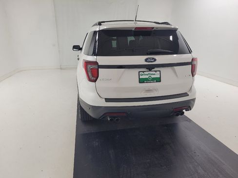 Used 2019 Ford Explorer Sport AWD/4WD image 6
