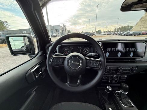 New 2026 Jeep Gladiator Sport image 14