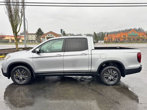 Used 2018 Honda Ridgeline Sport image 4