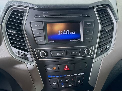 Used 2018 Hyundai Santa Fe Sport image 18