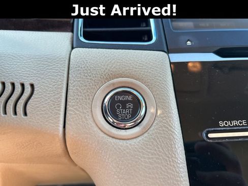 Used 2013 Ford Taurus Limited image 18