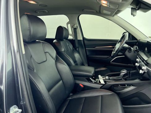 Used 2024 Kia Telluride LX image 29