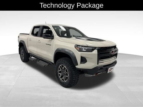 Certified 2026 Chevrolet Colorado ZR2 w/ Technology Package AWD/4WD image 6