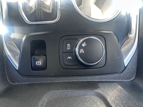 Used 2020 Chevrolet Traverse Premier w/ LPO, Floor Liner Package FWD image 19