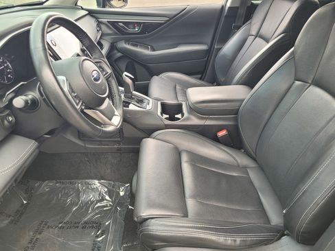 Used 2020 Subaru Outback Limited image 21