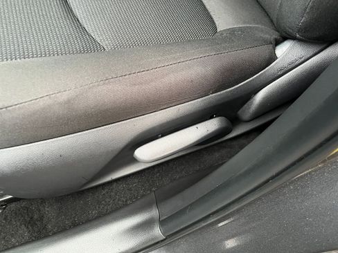 Used 2025 Toyota RAV4 LE image 23