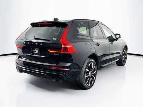 Used 2023 Volvo XC60 B5 Plus w/ Climate Package image 9