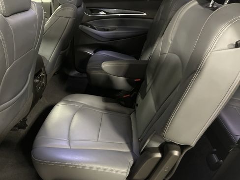 Used 2024 Buick Enclave Premium image 11