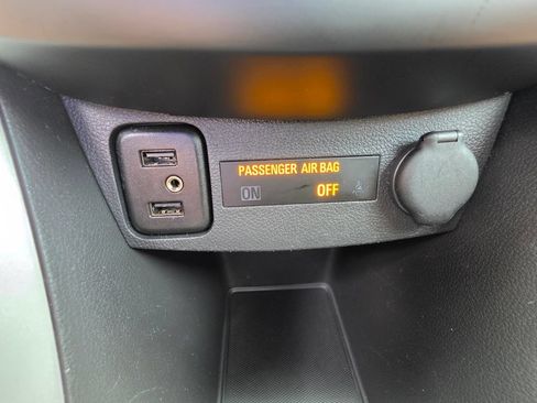 Used 2017 Chevrolet Trax LT w/ LT Convenience Package FWD image 21