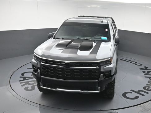 Used 2024 Chevrolet Silverado 1500 ZR2 w/ Technology Package image 29