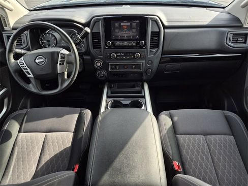 Used 2024 Nissan Titan SV w/ SV Convenience Package image 33