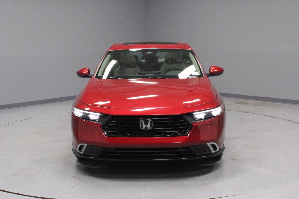 Used 2024 Honda Accord Touring image 5