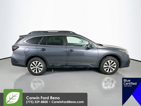 Used 2022 Subaru Outback Premium image 11