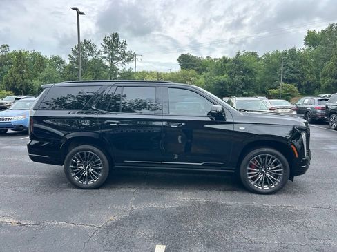 Used 2025 Cadillac Escalade Sport Platinum AWD/4WD image 3