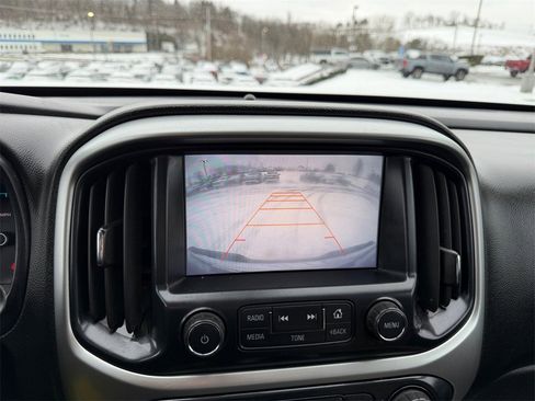 Used 2016 Chevrolet Colorado LT w/ LT Convenience Package image 18