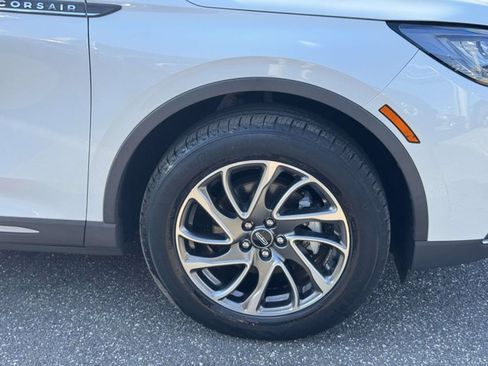Used 2022 Lincoln Corsair AWD w/ Equipment Group 101A image 6