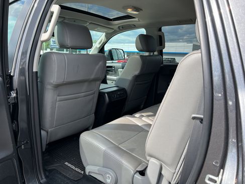 Used 2019 Toyota Sequoia SR5 w/ Premium Package AWD/4WD image 6