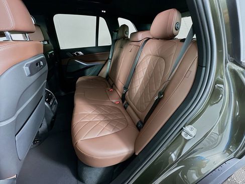 New 2026 BMW X5 xDrive50e image 17