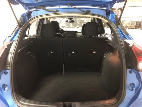 Used 2024 Nissan Kicks SR image 19