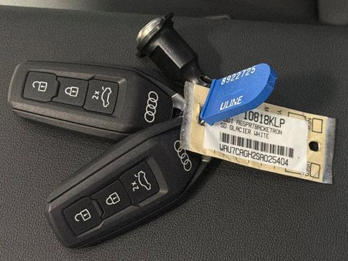 Certified 2025 Audi A6 e-tron Premium w/ Ultra Package RWD image 24