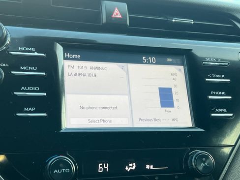 Used 2019 Toyota Camry SE image 17