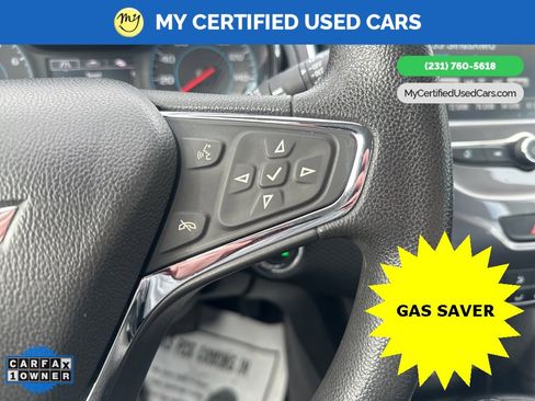 Used 2017 Chevrolet Cruze LT w/ Convenience Package image 16