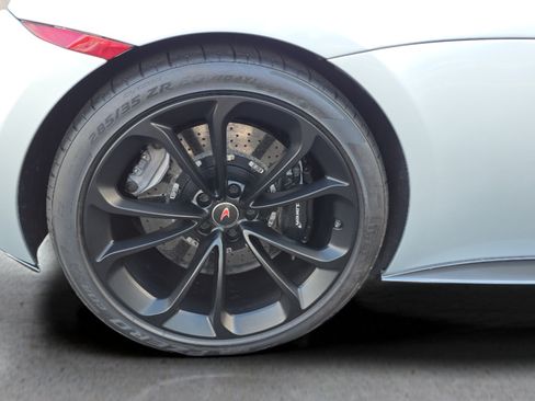Used 2018 McLaren 570S Spider RWD image 14