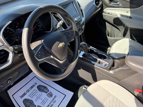 Used 2019 Chevrolet Equinox LT AWD/4WD image 12