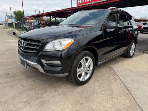 Used 2013 Mercedes-Benz ML 350 BlueTEC 4MATIC image 3