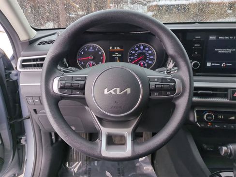 Used 2022 Kia K5 LXS image 22