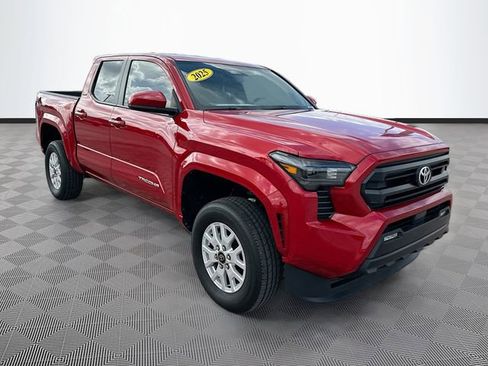 Used 2025 Toyota Tacoma SR5 AWD/4WD image 3