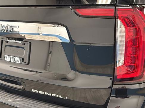 Used 2023 GMC Yukon XL Denali Ultimate image 41
